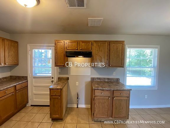 5th image of 3781 Wickcliff Ln