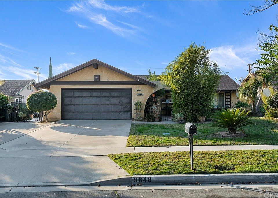1st image of 9848 Whitewood Ct