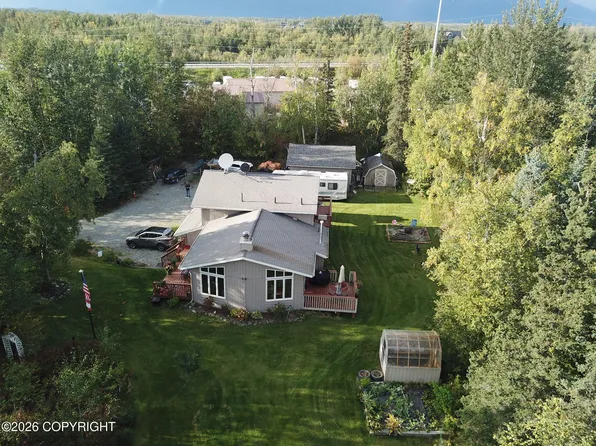 1075 N Shenandoah Dr, Palmer, AK 99645