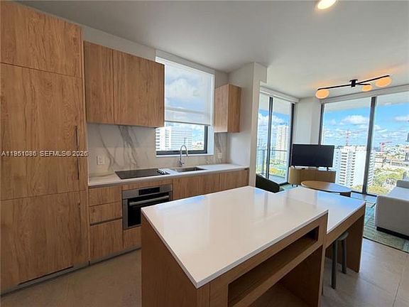2nd image of 11 NE 6th St Unit 1714