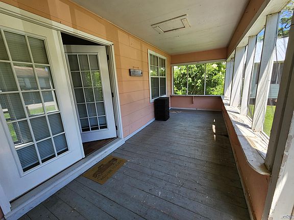 3rd image of 131 Grand Isle Parkway Ln