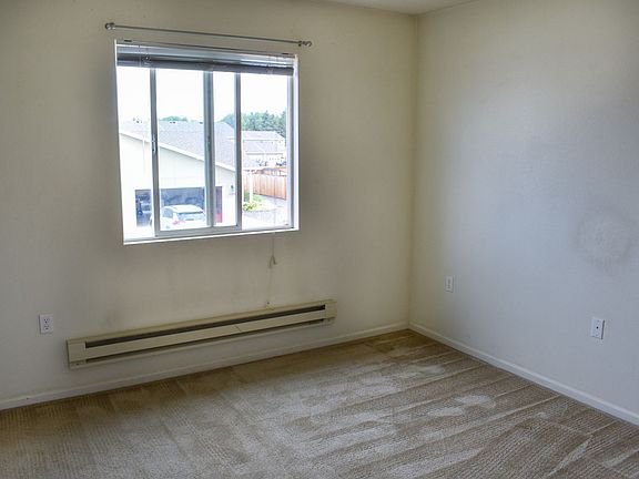 5th image of 1137 Arnold St APT B