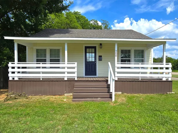 200 NE 2nd St, Cooper, TX 75432