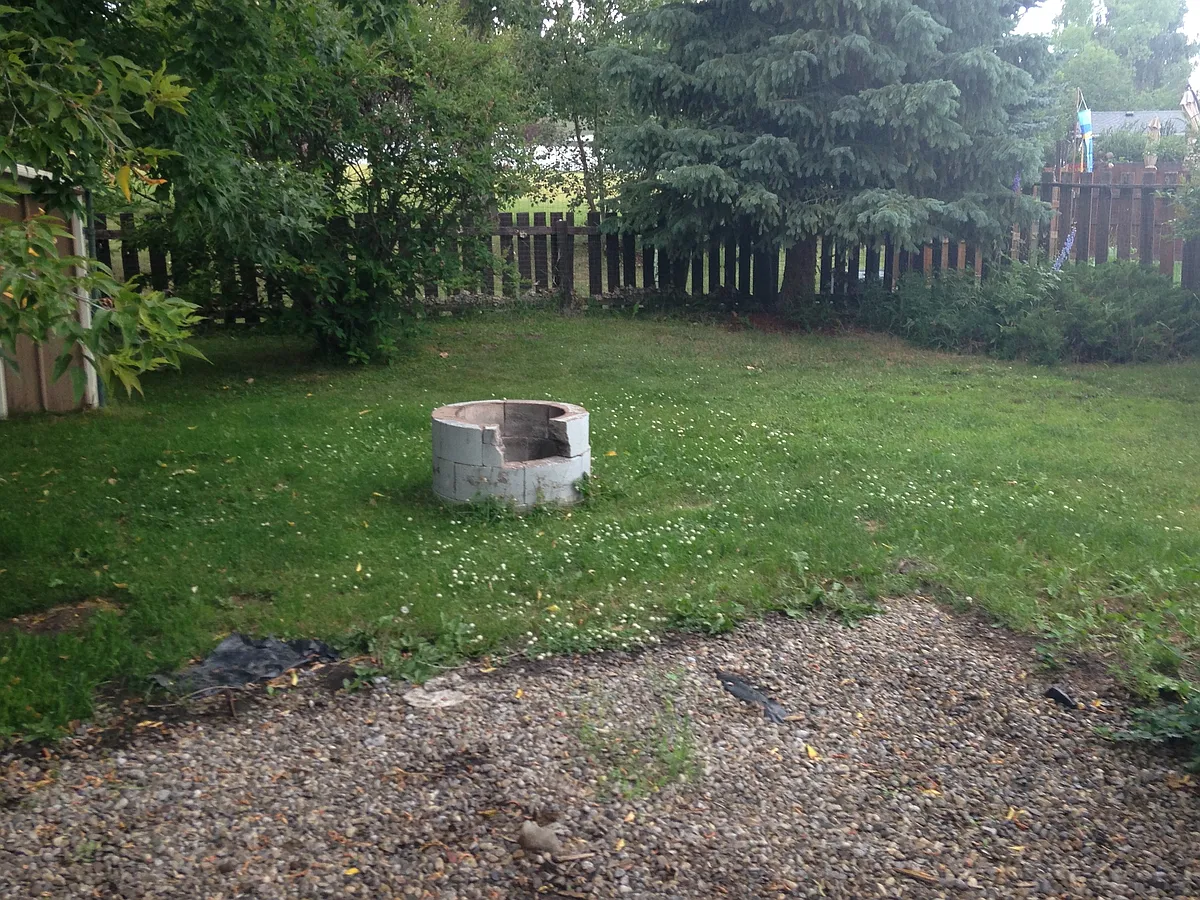 Building Photo - 13 Westhill Cres #13
