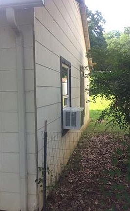 3rd image of 1002 Goldsboro Ave