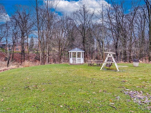 5th image of 3070 Kent Rd