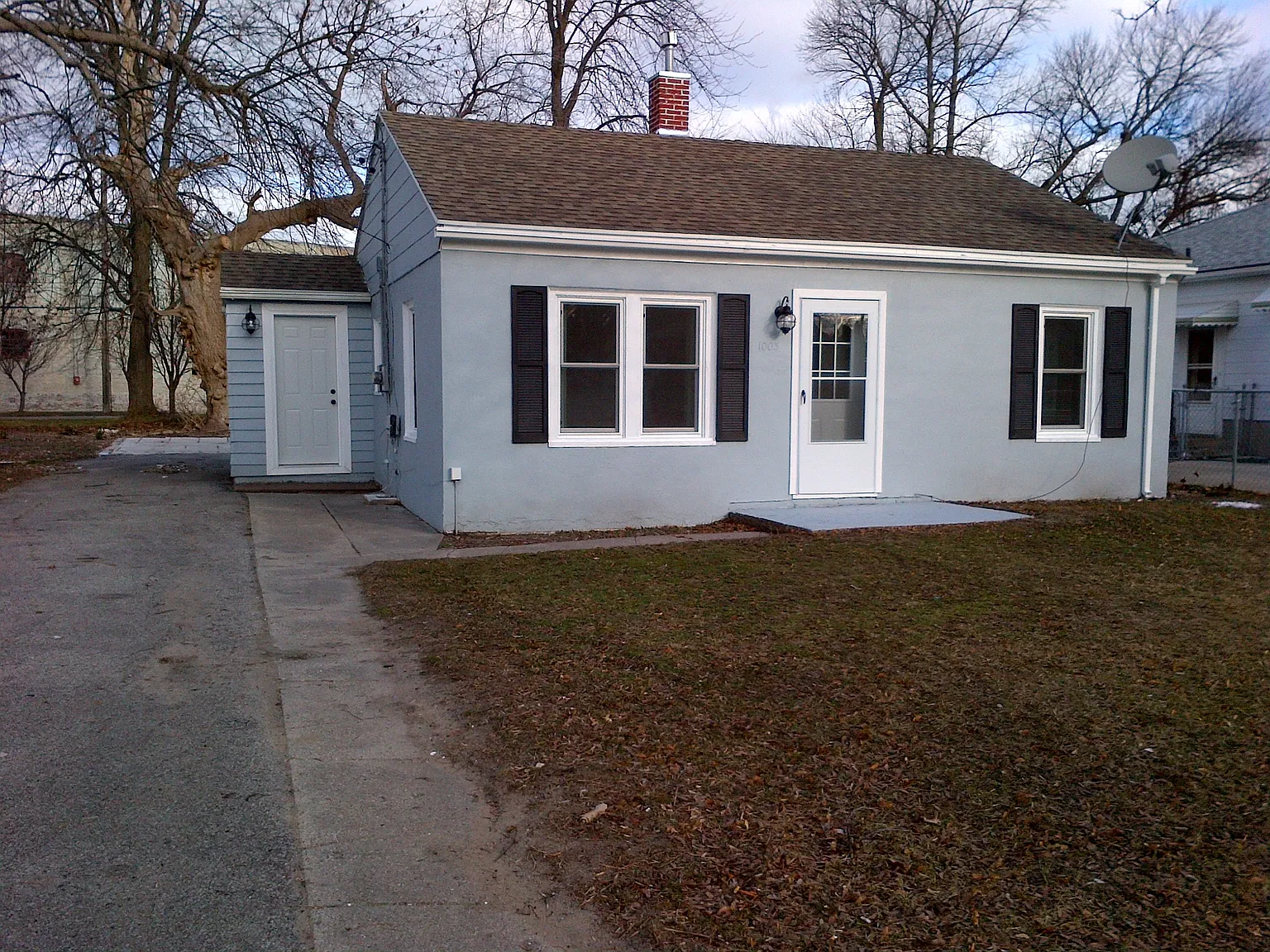 1003 Mercer St photo 1