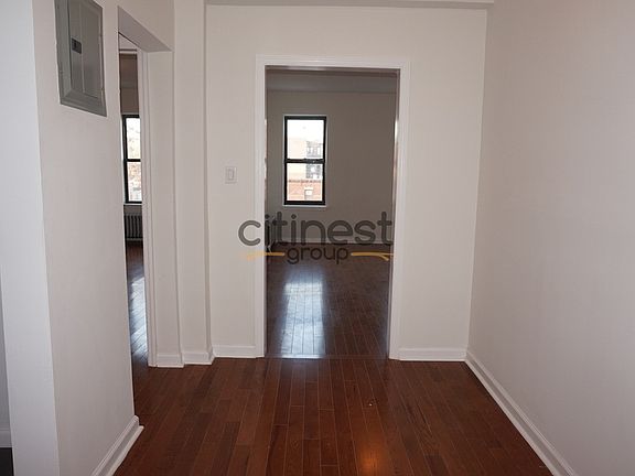 2nd image of 301 Sterling St #6RT