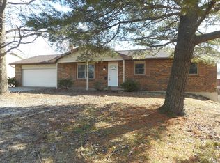 614 N Mount Auburn Rd, Cape Girardeau, MO 63701
