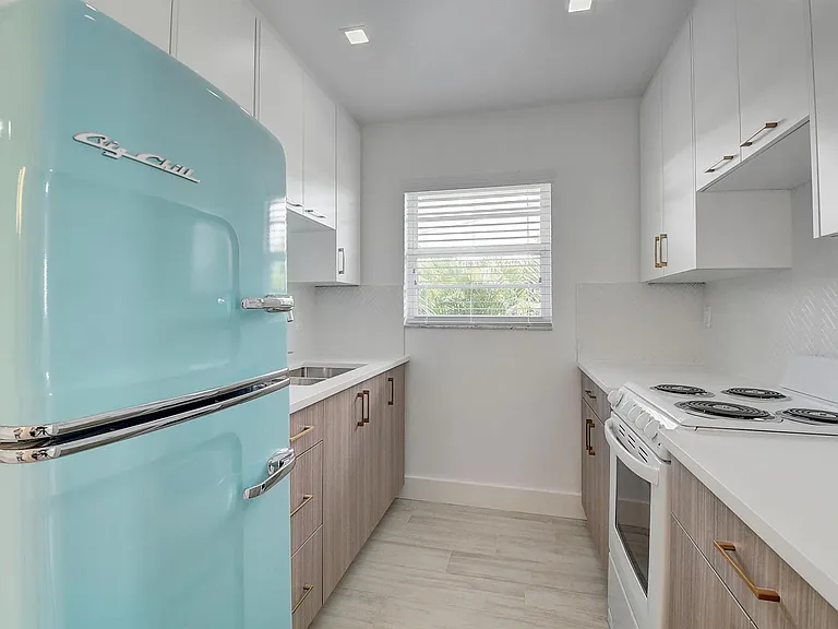 502 N H St #4 — Photo 1