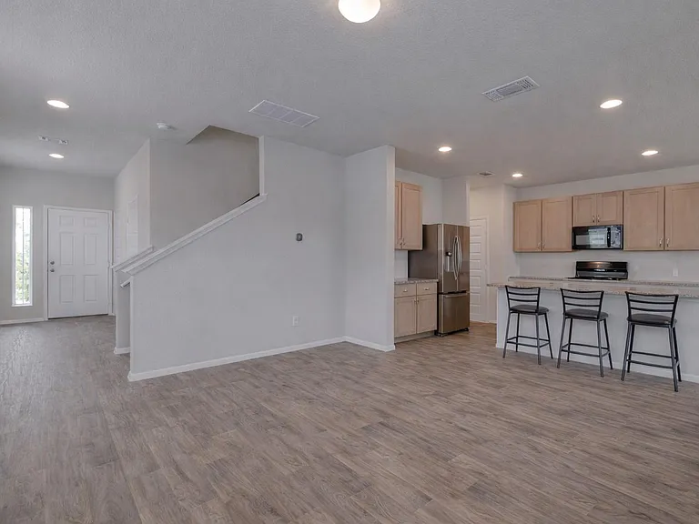 2710 Paragon Fox Dr — Photo 3