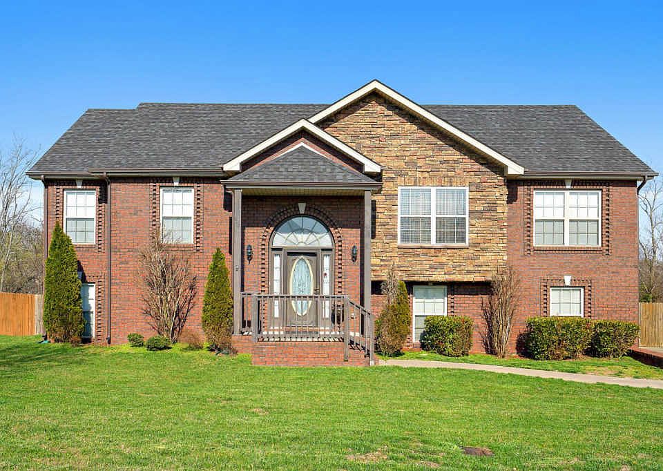 1st image of 1561 Bonnie Blue Ave