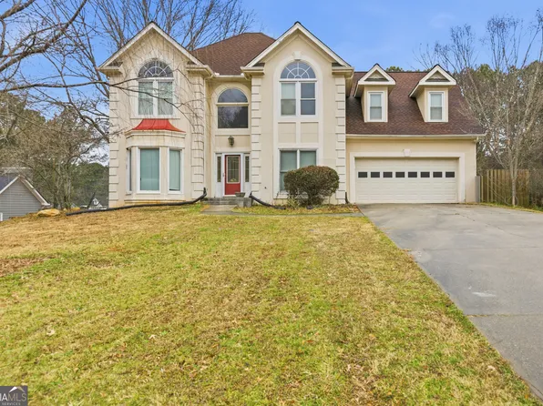 3730 Glen Ian Dr, Loganville, GA 30052