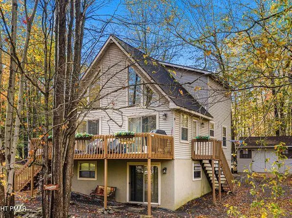 355 Orono Dr, Pocono Lake, PA 18347