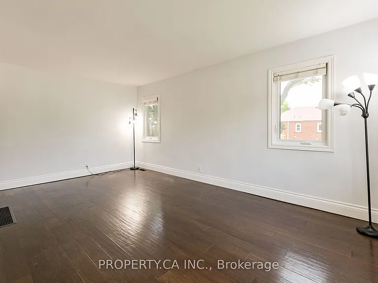 17 Park St — Photo 8