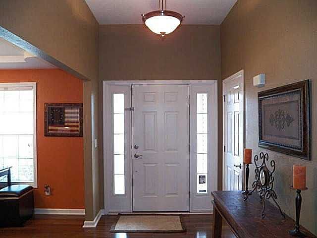 2nd image of 604 Whisperlake Rd