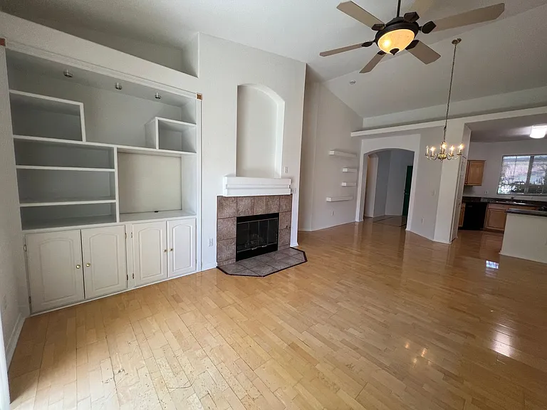 8791 Crystal Port Ave — Photo 10