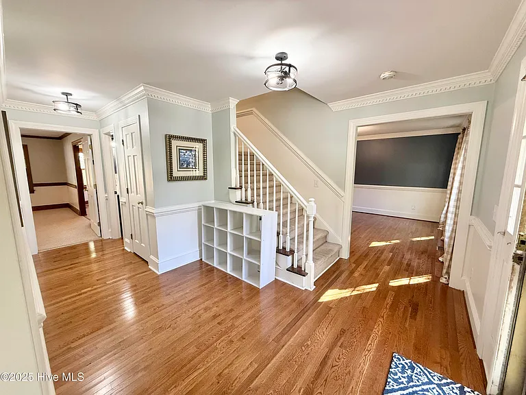 703 Daventry Dr — Photo 12