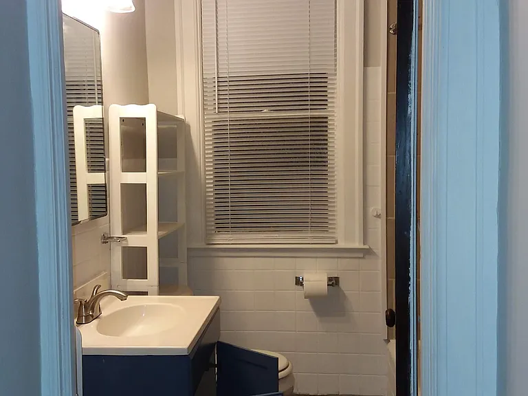 895 Beaconsfield Ave #2N — Photo 18