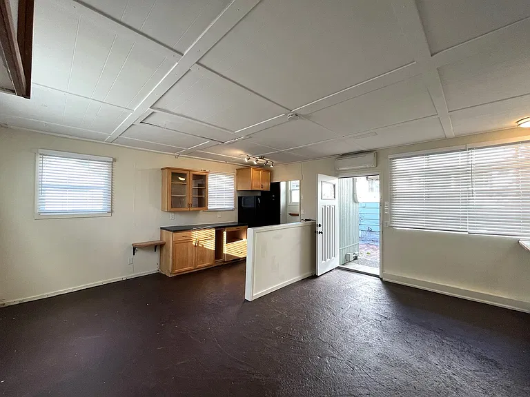 2310 Walnut St — Photo 29