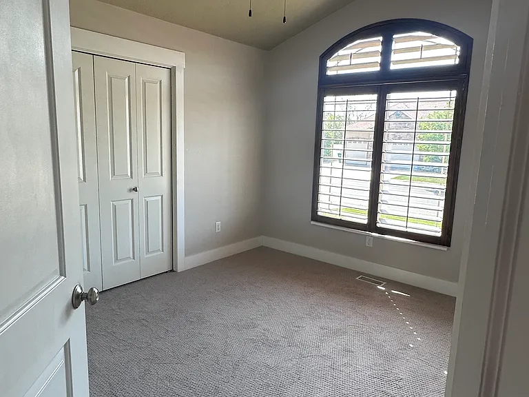 4836 S 5050 W — Photo 10