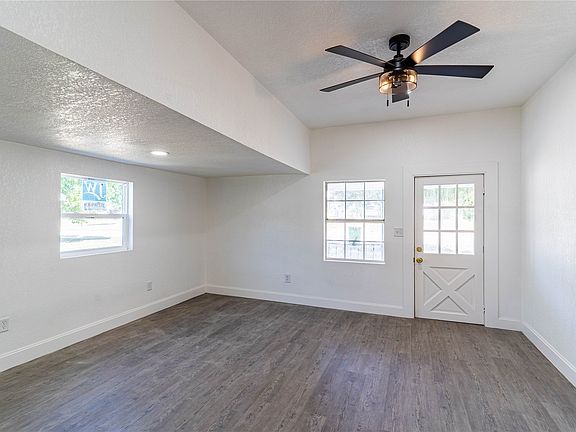 3rd image of 508 E 3rd Ave