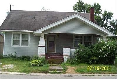 1st image of 221 Wildwood Ct