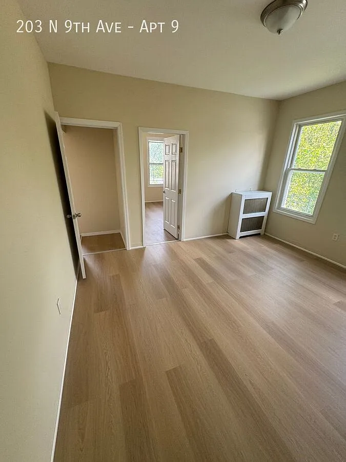 3 bed, $3,100 — Photo 2