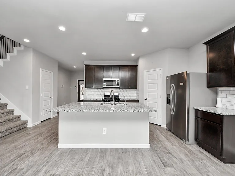 3630 Telford Ln — Photo 14