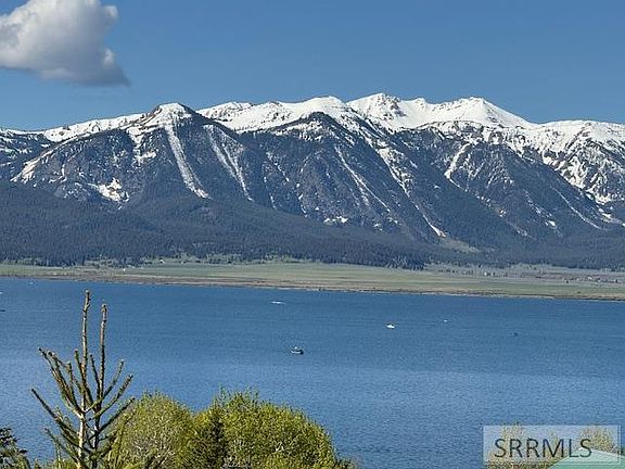 5th image of 3885 Teton Rd