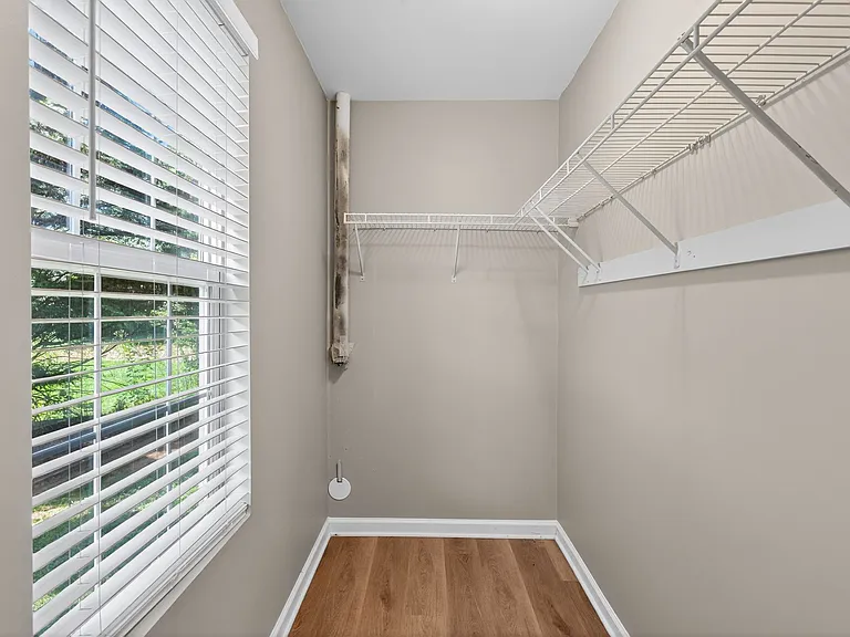 Nevin Place Apartments — Photo 51