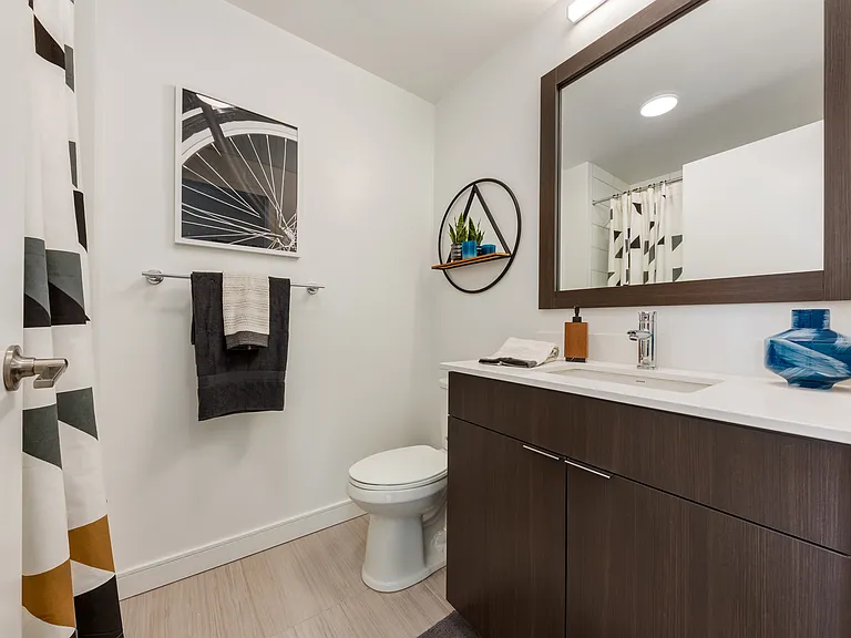 510 12th Ave SW — Photo 38