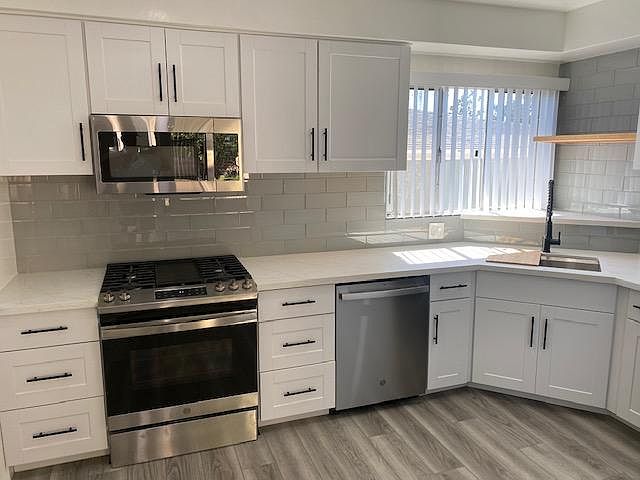 1st image of 608 Illinois Ct APT 1