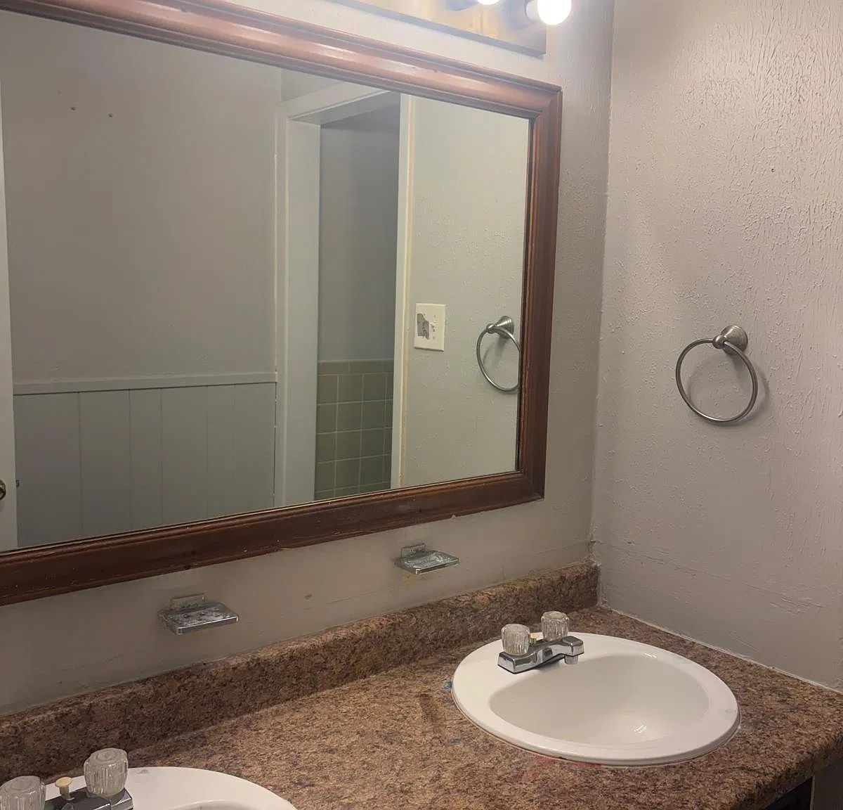 3 bed, 1406 sqft, $2,100 — Photo 4