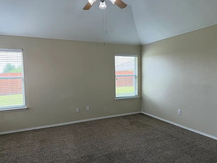 301 Meadow Lark Ln — Photo 17