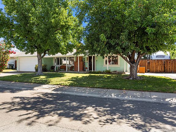 4th image of 6230 Fairfax Way