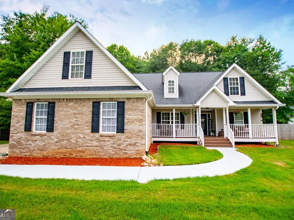 124 Central Heights Dr, Carrollton, GA 30116