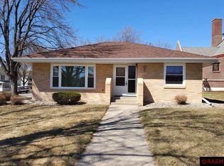 331 W 3rd St, Morton, MN 56270