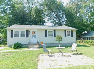 96 Laurence St, Springfield, MA 01104