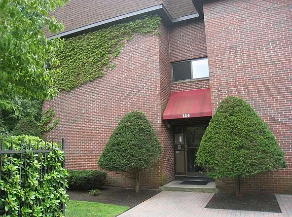 144 Kenrick St #25 — Photo 11