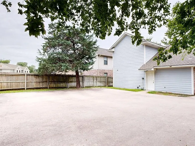 1604 Park Pl — Photo 25