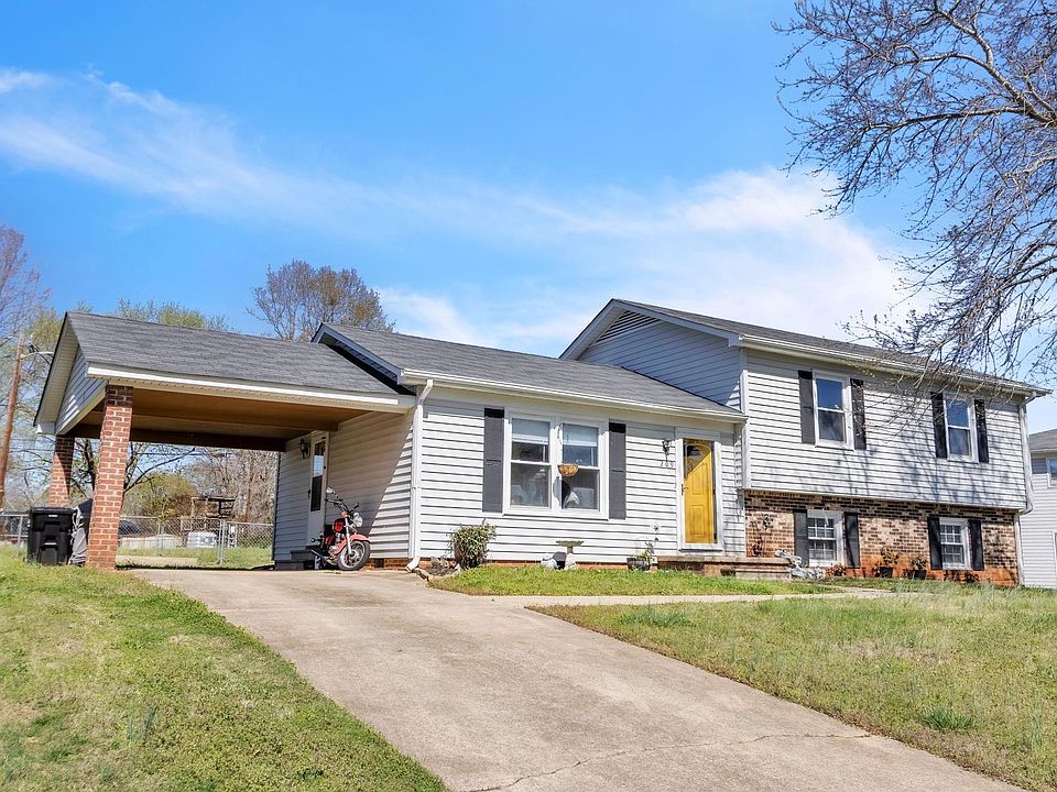 1st image of 209 Brookmere Rd