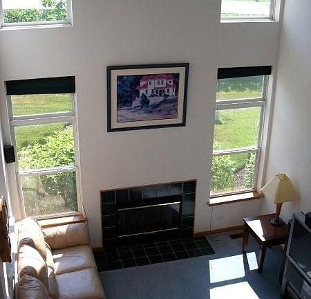 4th image of 363 S Crown Ct
