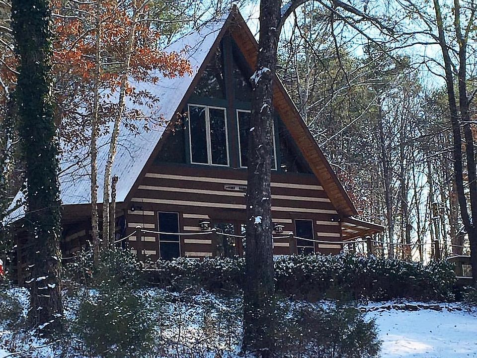 Gorgeous cabin home. 