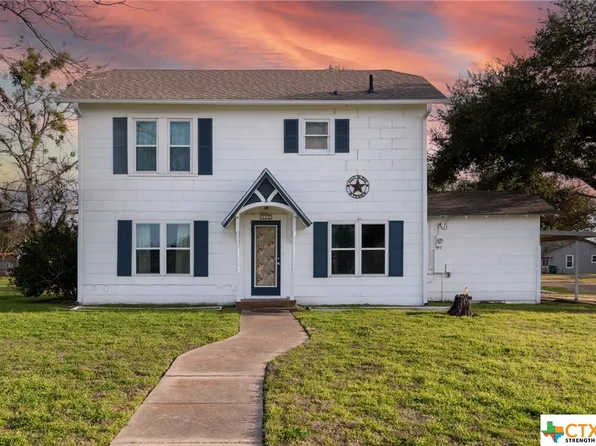 403 E Avenue A, Rosebud, TX 76570