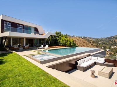 2008 Hercules Dr, Los Angeles, CA, 90046