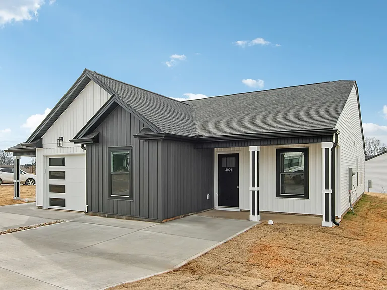 1150 Fairview Church Rd — Photo 2