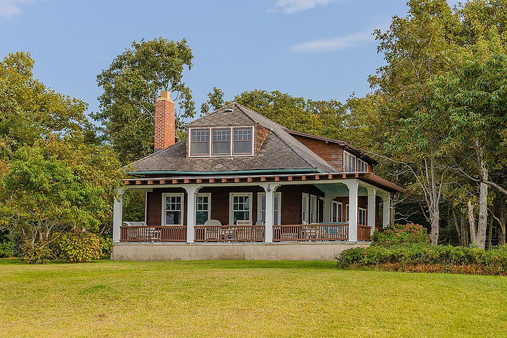 139 Edgemere Dr, Southampton, NY 11968 Zillow