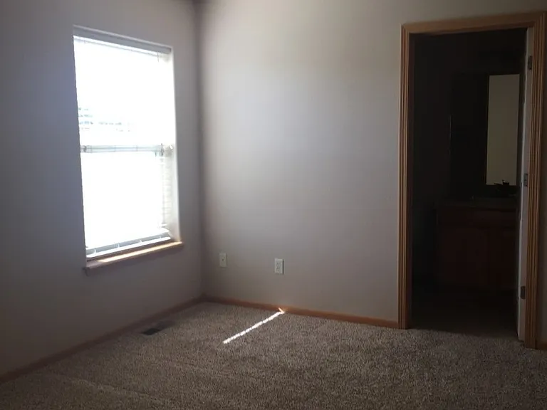 642 Antelope Cir — Photo 12