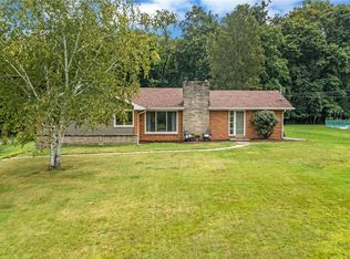 2374 Jenkinson Dr, Pittsburgh, PA 15237